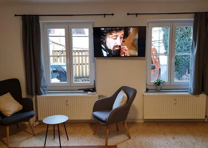 Apartment Stilvoll Wohnen In Bester Lage Schwerins *